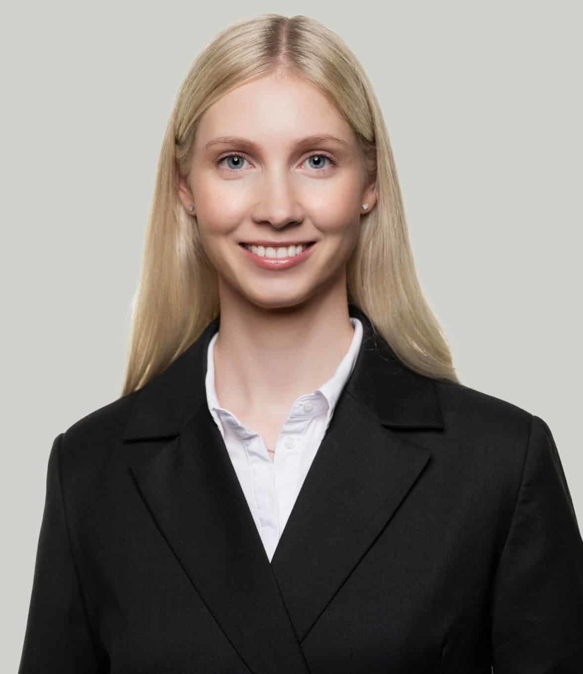 Åse Kaja Tveter, Jurist